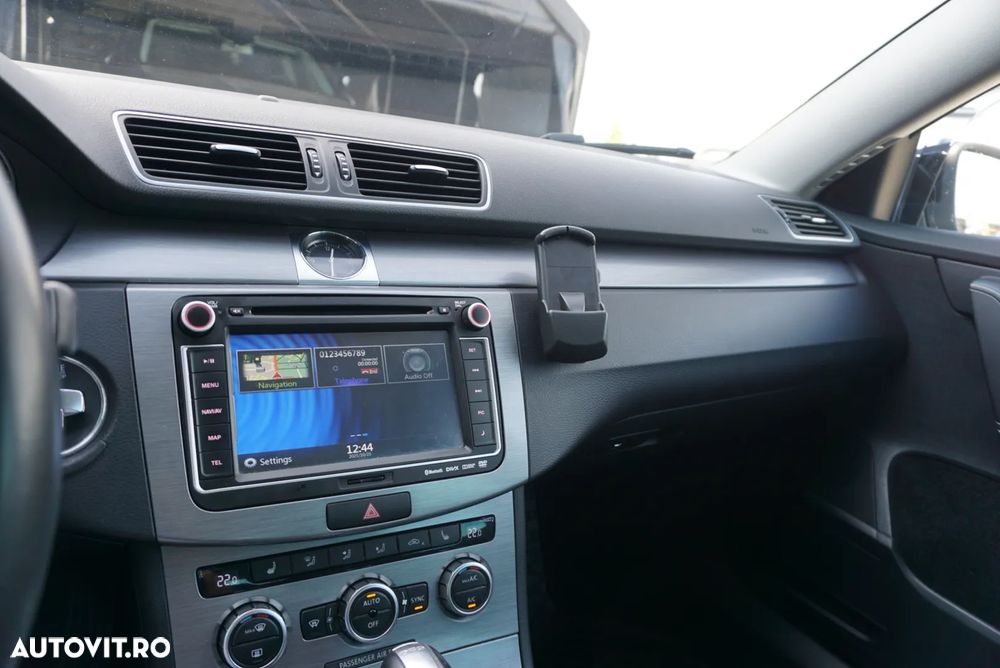 Volkswagen Passat Variant 2.0 TDI 4Motion DSG BlueMotion Tech Business Edition - 20