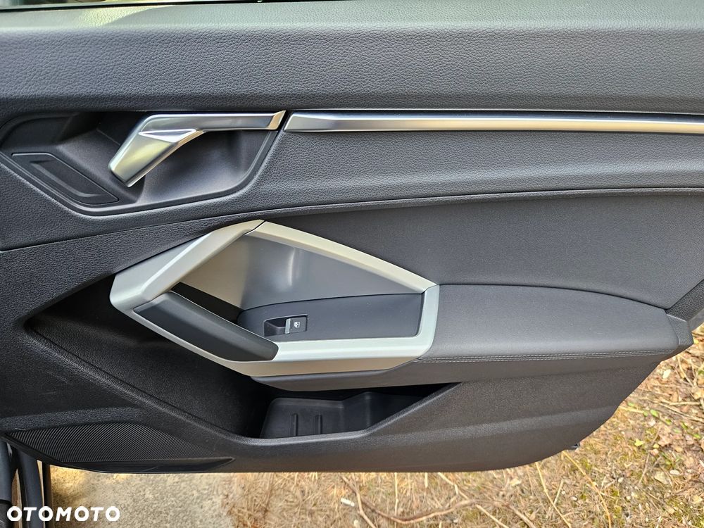 Audi Q3 35 TDI Quattro Advanced - 32