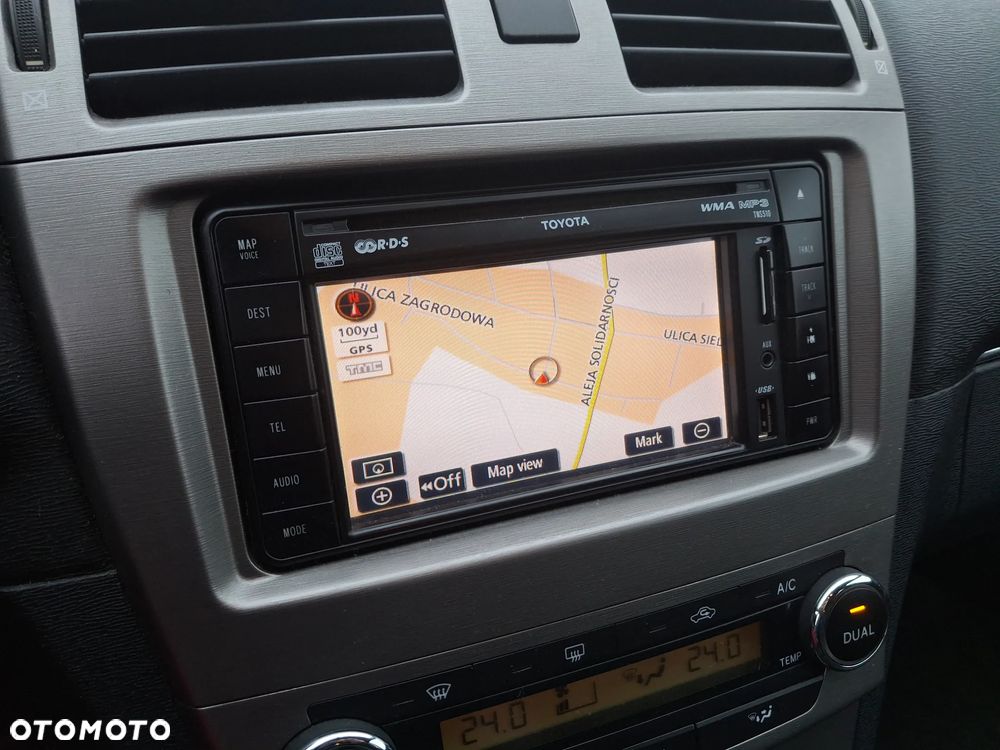 Toyota Avensis 2.0 D-4D - 14