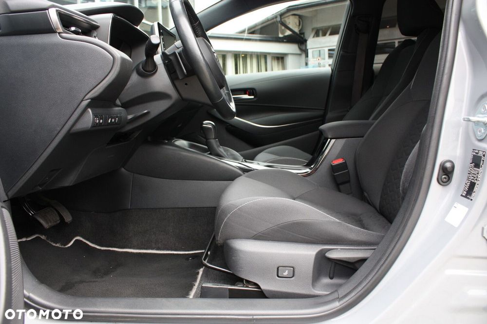 Toyota Corolla 2.0 Hybrid Comfort - 13