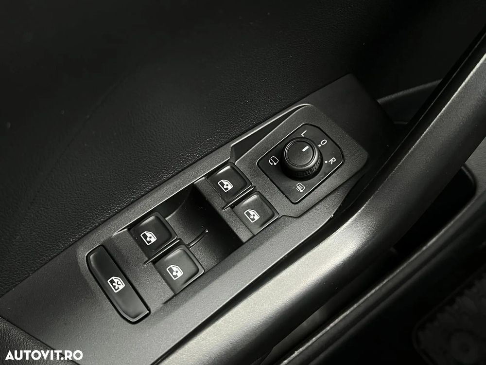 Volkswagen T-Cross 1.0 TSI DSG Life - 24