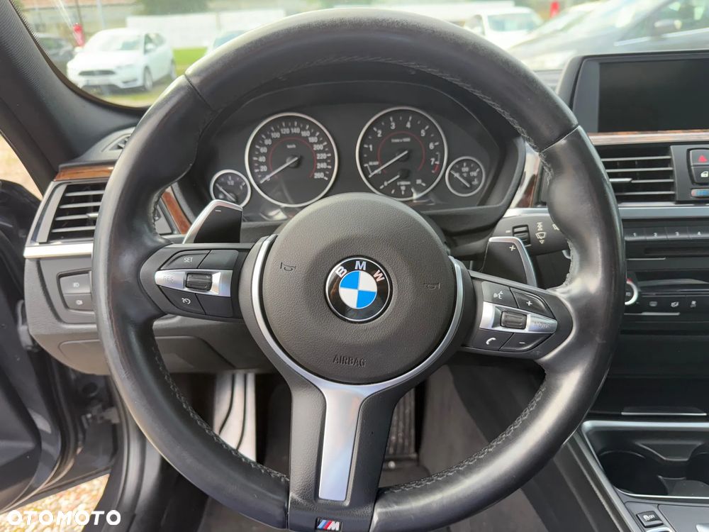 BMW Seria 3 328i Sport-Aut Sport Line - 26