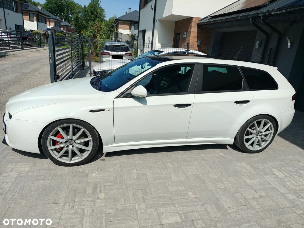 Alfa Romeo 159 - 2