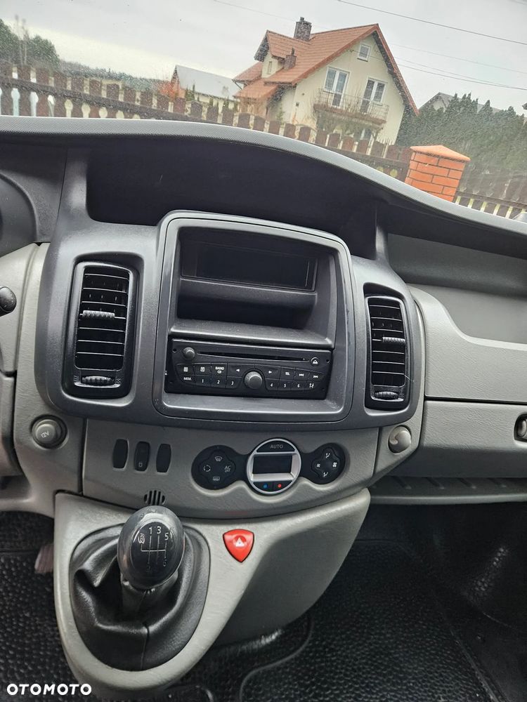 Renault Trafic - 13