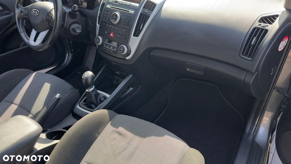 Kia Ceed 1.6 CRDi Business Line - 20