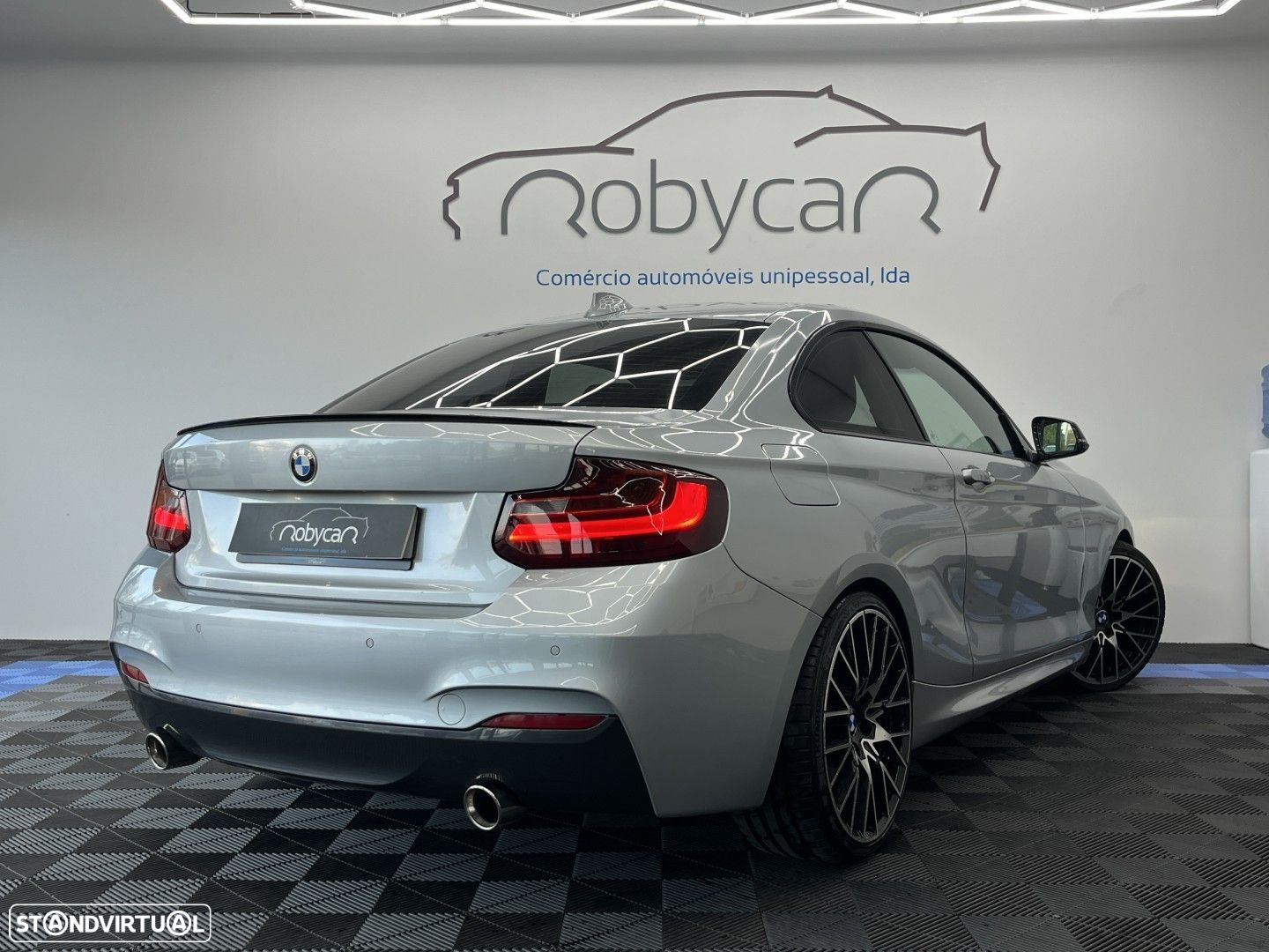 BMW 218 - 6