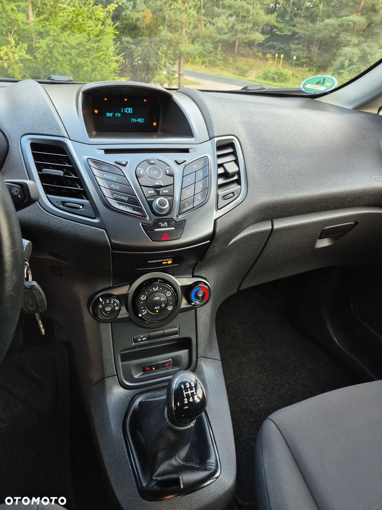 Ford Fiesta 1.0 EcoBoost Titanium - 26