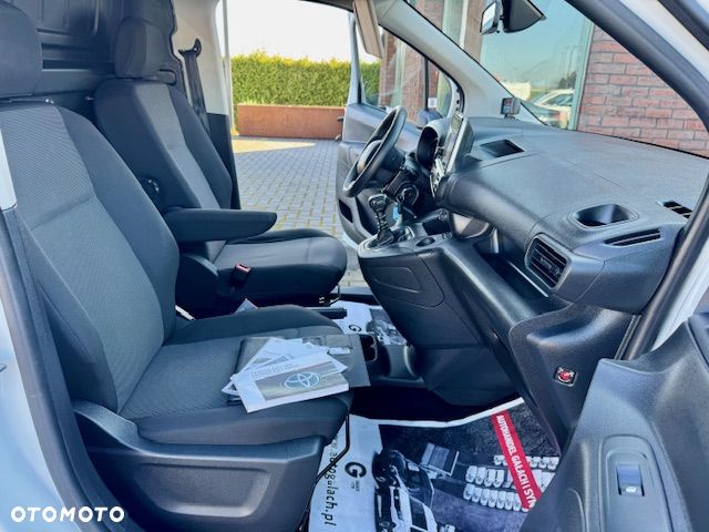 Toyota Proace City - 11
