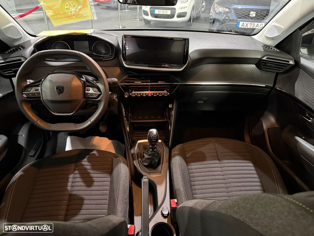 Peugeot 208 1.2 PureTech Active - 5