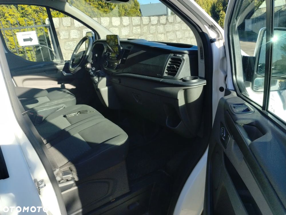 Ford transit custom - 11