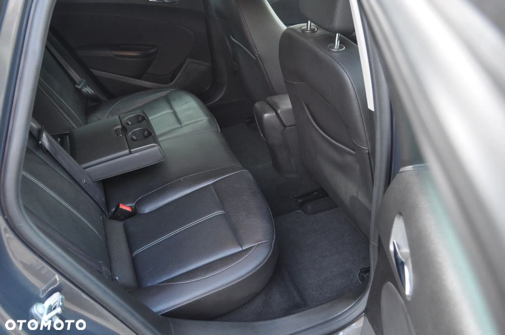 Opel Astra 1.4 Turbo Exklusiv - 23