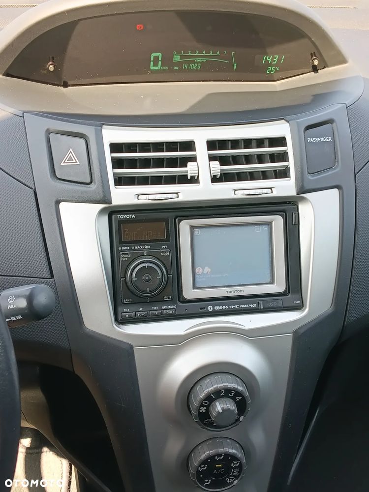 Toyota Yaris 1.3 VVT-i Travel - 6