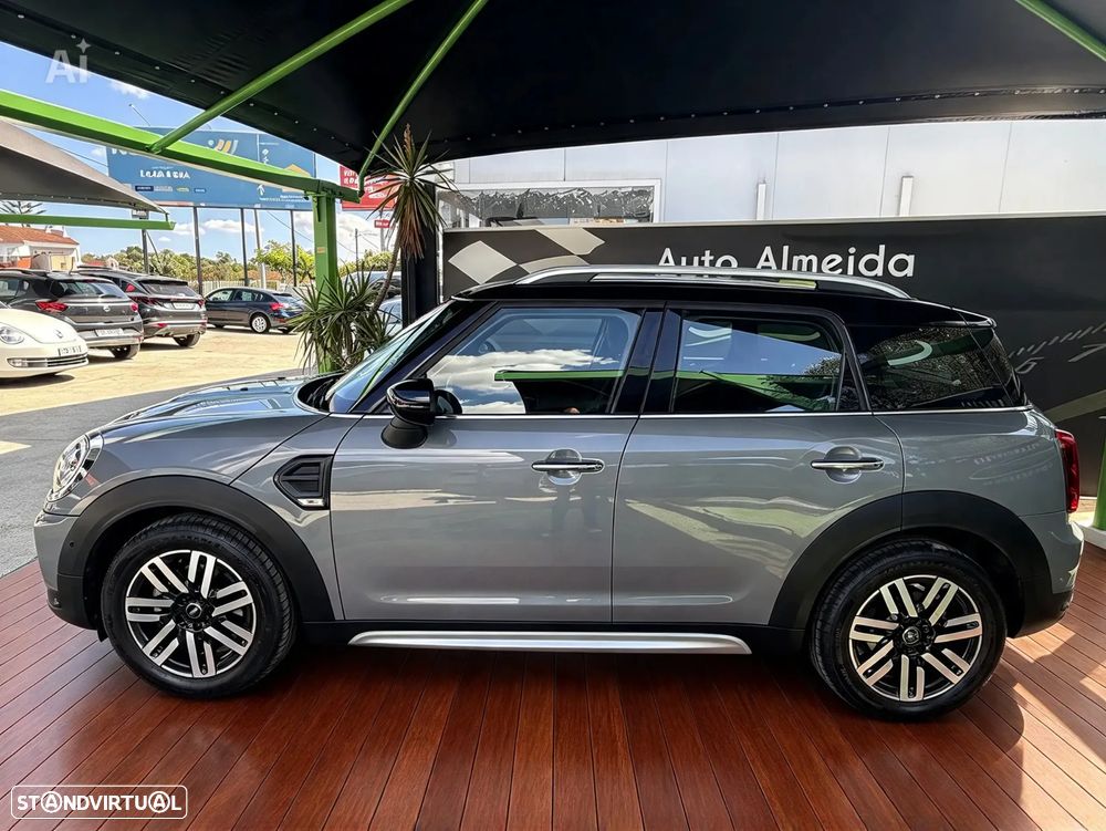 MINI Countryman Cooper D Premium Essential Auto - 8
