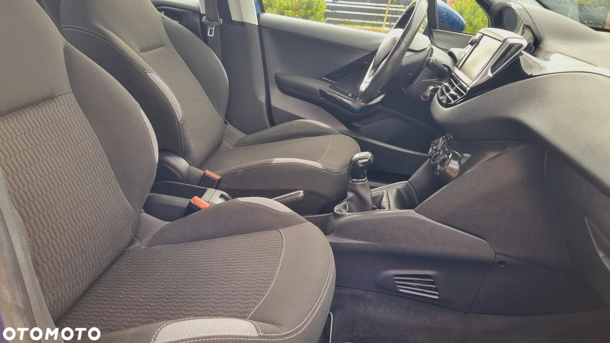 Peugeot 208 1.2 PureTech Active - 19