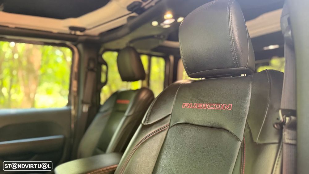 Jeep Wrangler — fotografia 13
