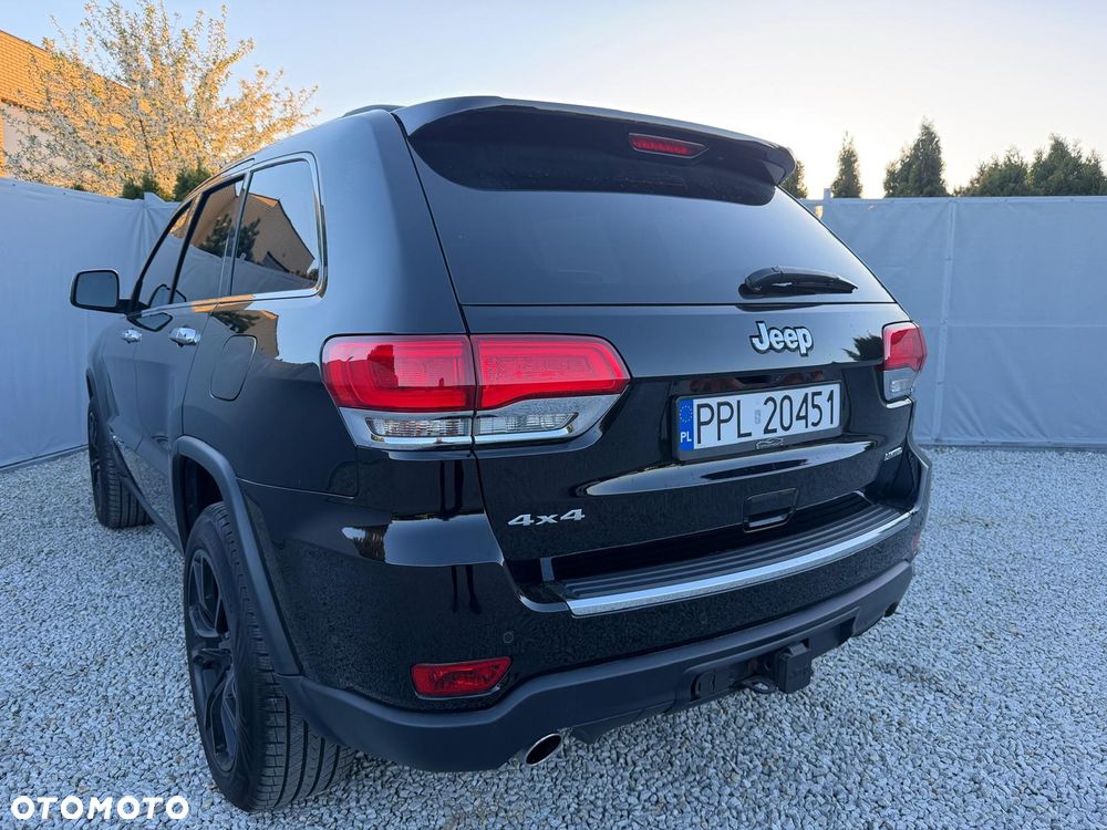 Jeep Grand Cherokee - 24