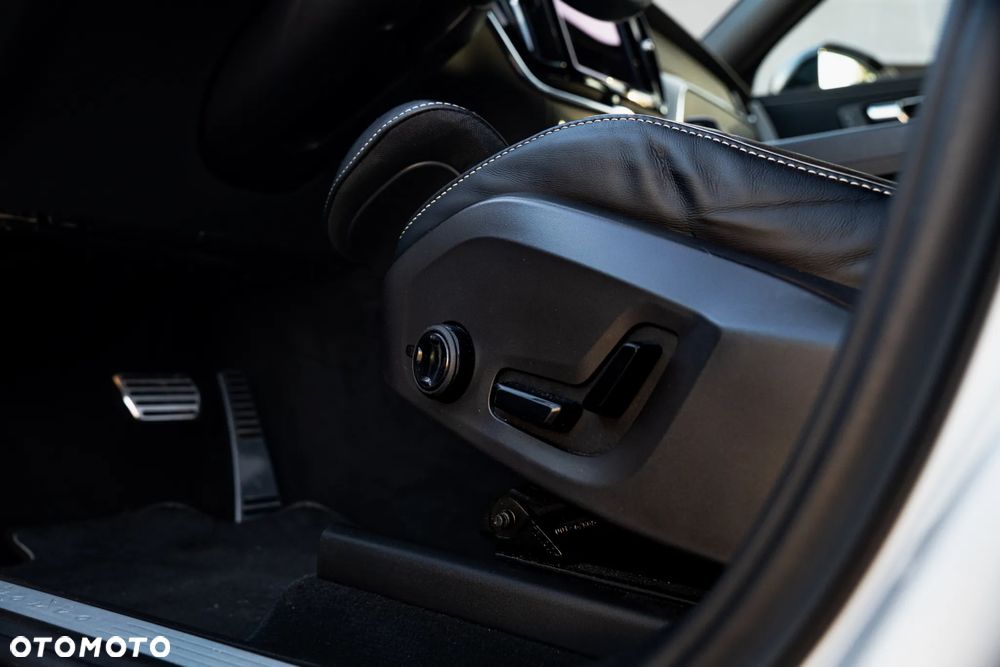 Volvo XC 60 T4 Inscription - 14