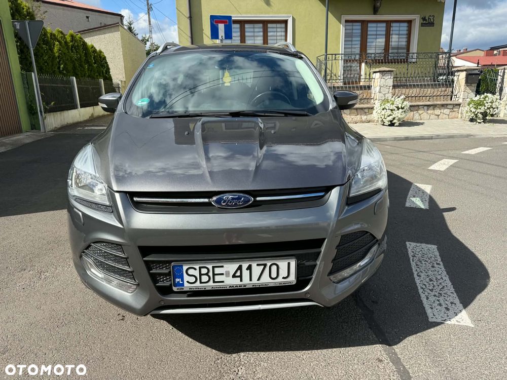 Ford Kuga 1.6 EcoBoost 2x4 Titanium - 2