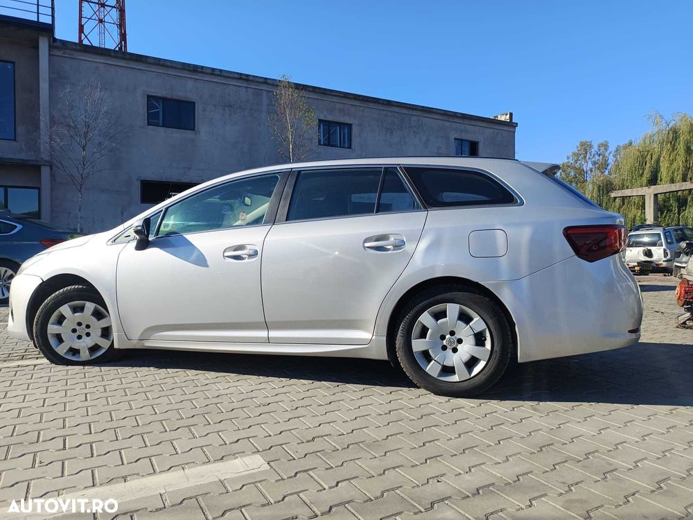 Usa dezechipata stanga/dreapta, fata/spate Toyota Avensis 2017 Break - 1