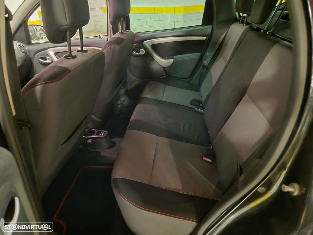 Dacia Duster 1.5 dCi SL Delsey - 24