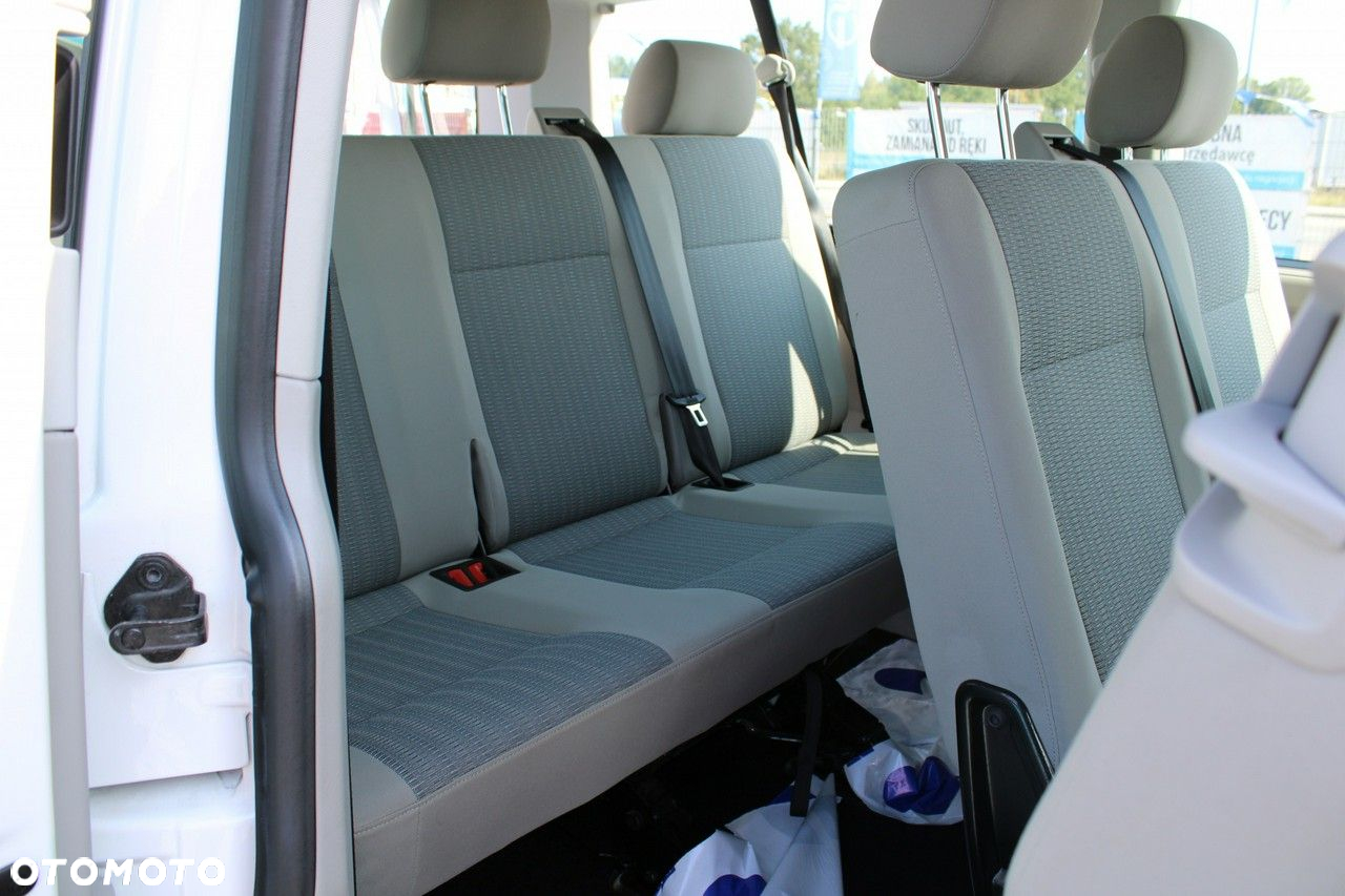 Volkswagen Caravelle 2.0 TDI L2 Comfortline 4Motion - 27