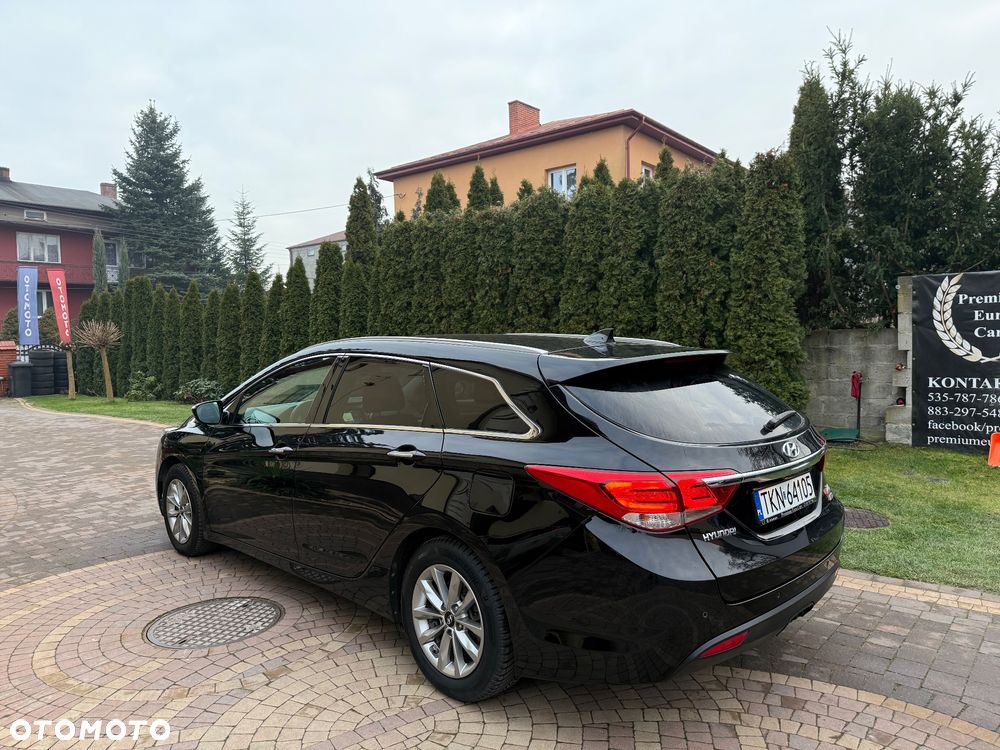 Hyundai i40 1.7 CRDi Comfort + - 18