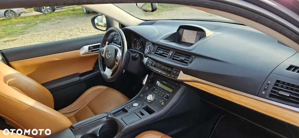 Lexus CT 200h Prestige - 22