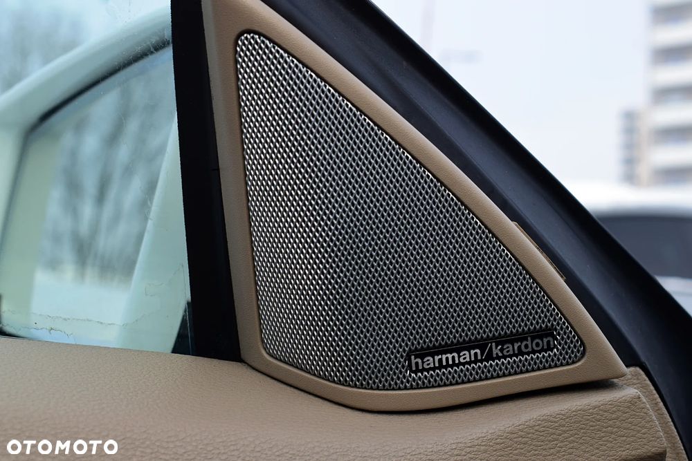 Mercedes-Benz Klasa E 350 4-Matic - 16