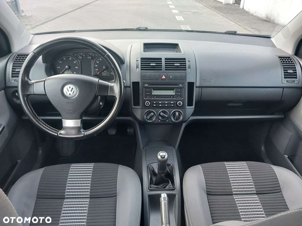 Volkswagen Polo 1.2 Team - 12
