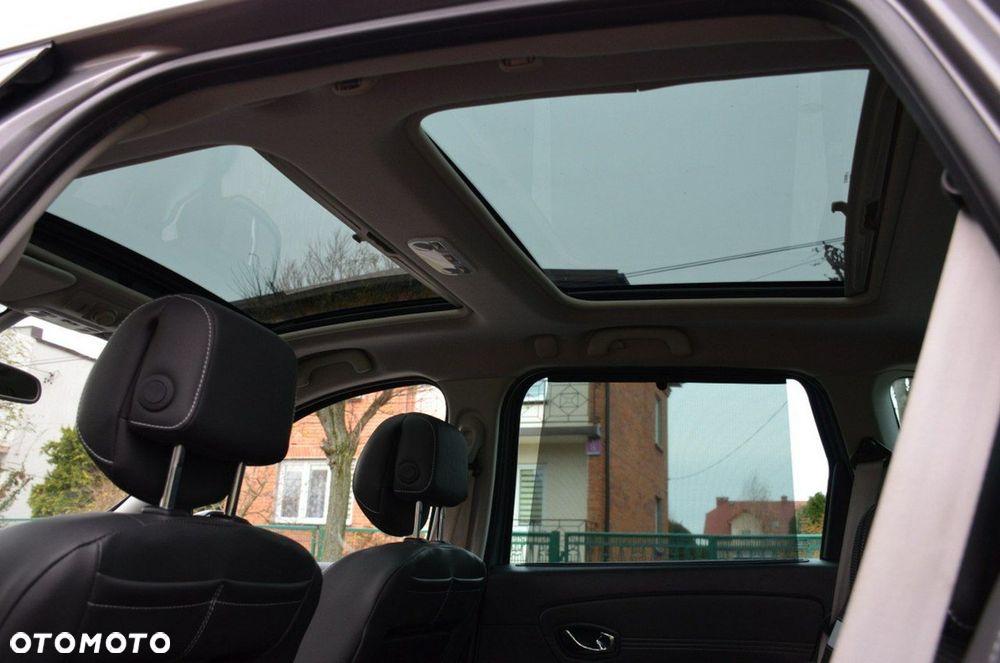Renault Grand Scenic - 29