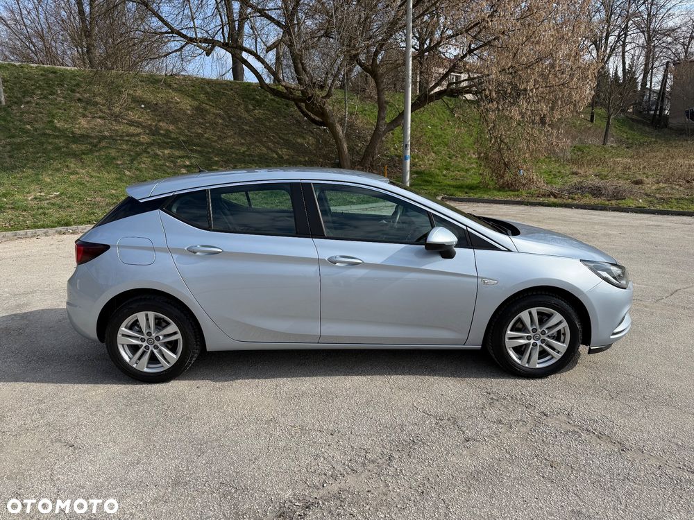 Opel Astra 1.4 T GPF Dynamic - 4