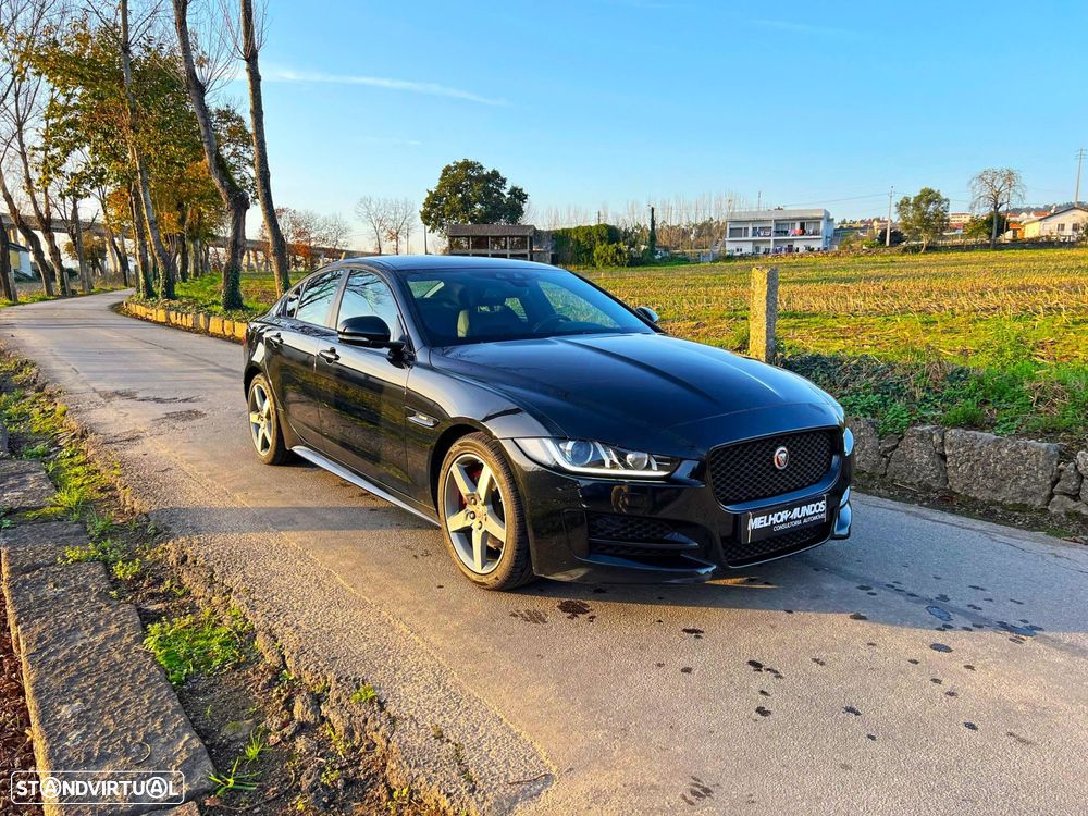 Jaguar XE 2.0 D R-Sport - 10