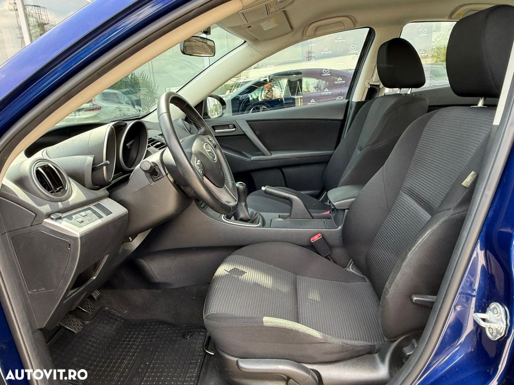 Mazda 3 - 13