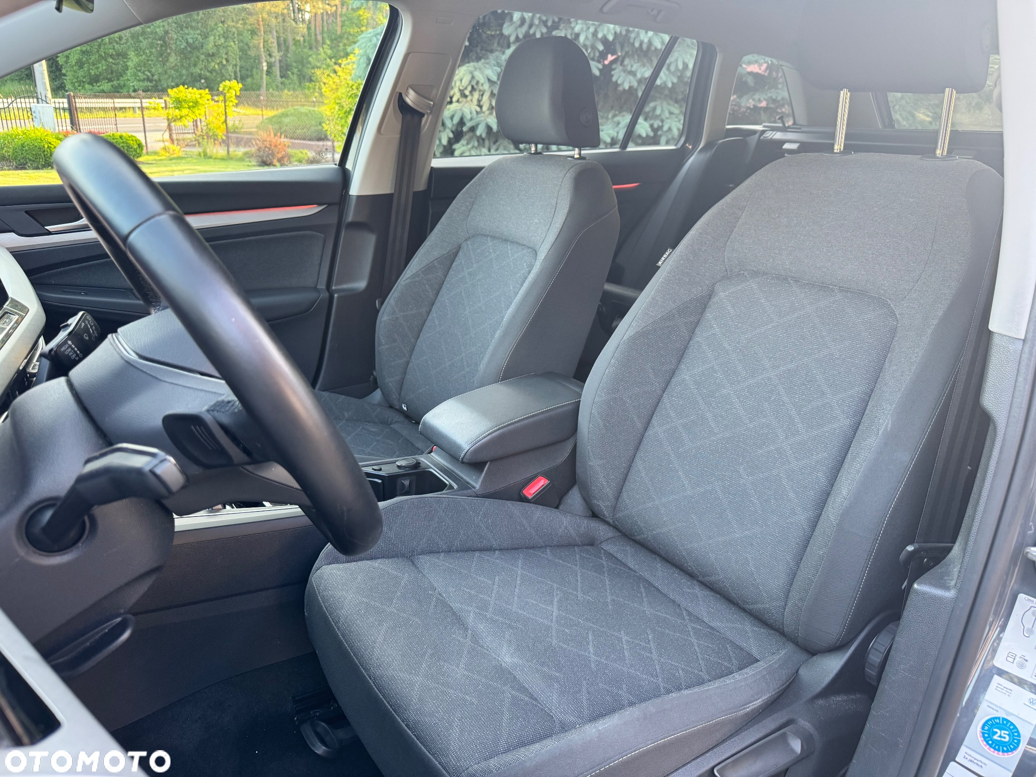 Volkswagen Golf - 12