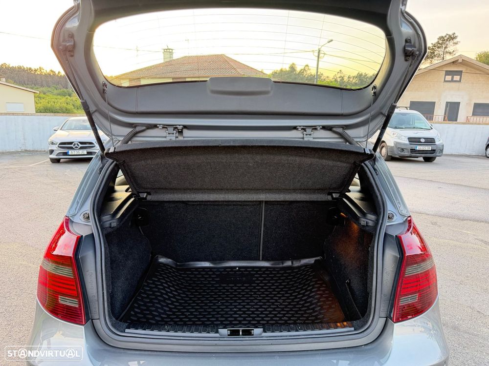 BMW 118 d Pack M - 6