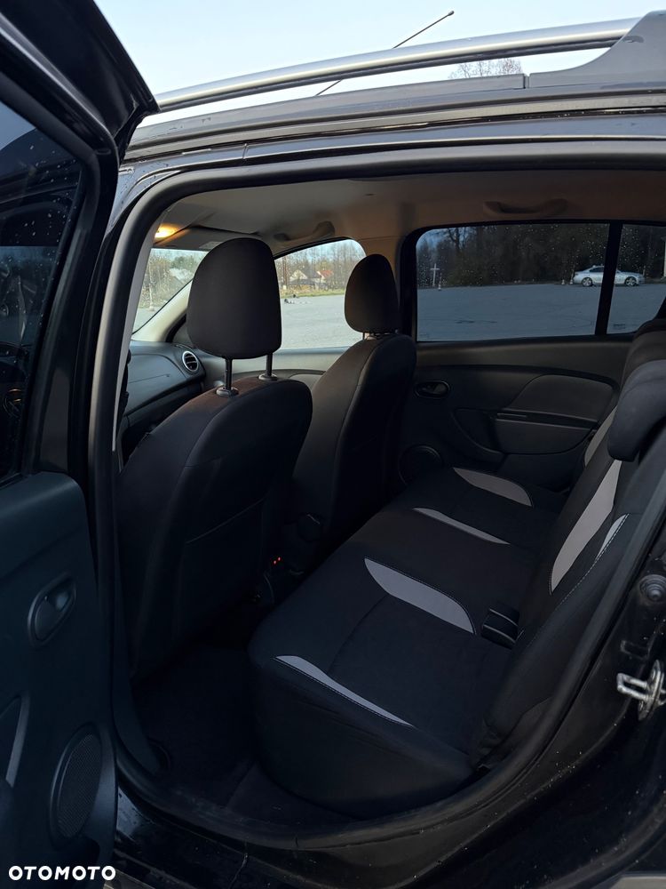 Dacia Sandero TCe 90 Laureate - 11