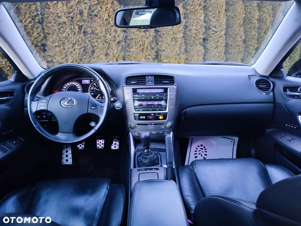Lexus IS 220 D Comfort - 14
