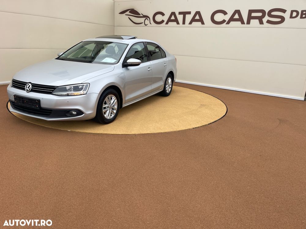 Volkswagen Jetta 1.6 TDI Blue Motion Technology Life - 4