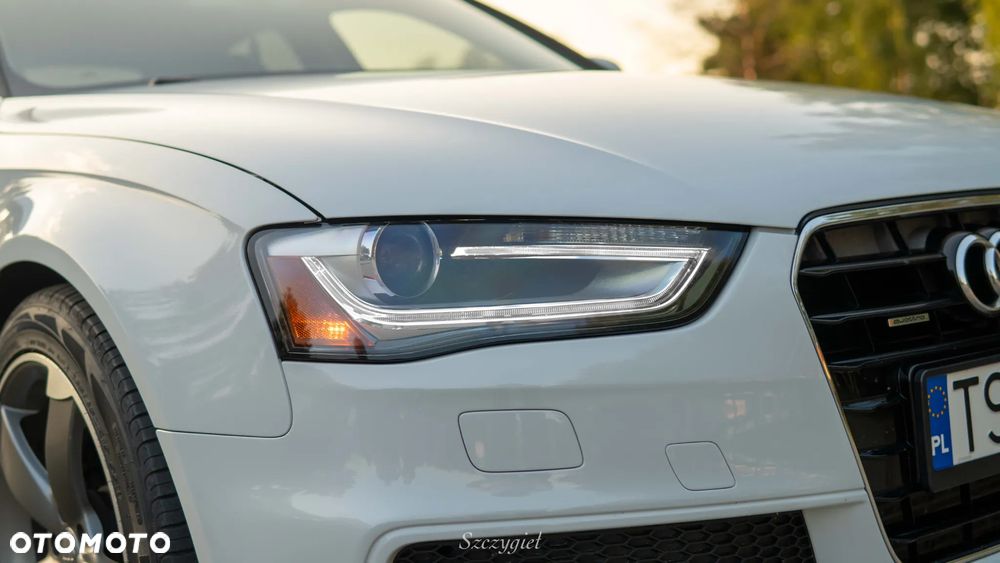 Audi A4 Limousine - 8