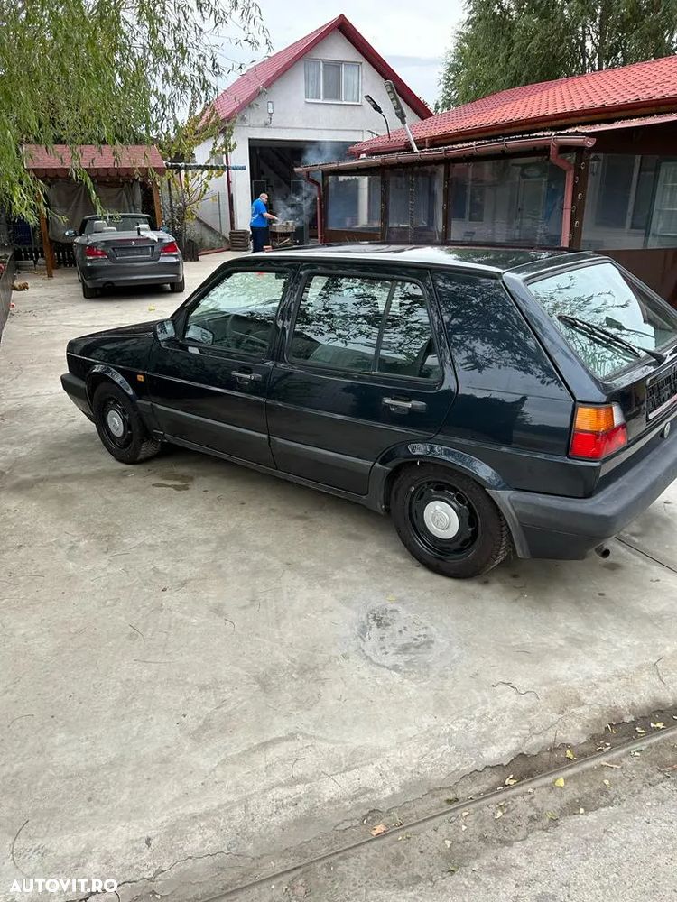 Volkswagen Golf GL - 2