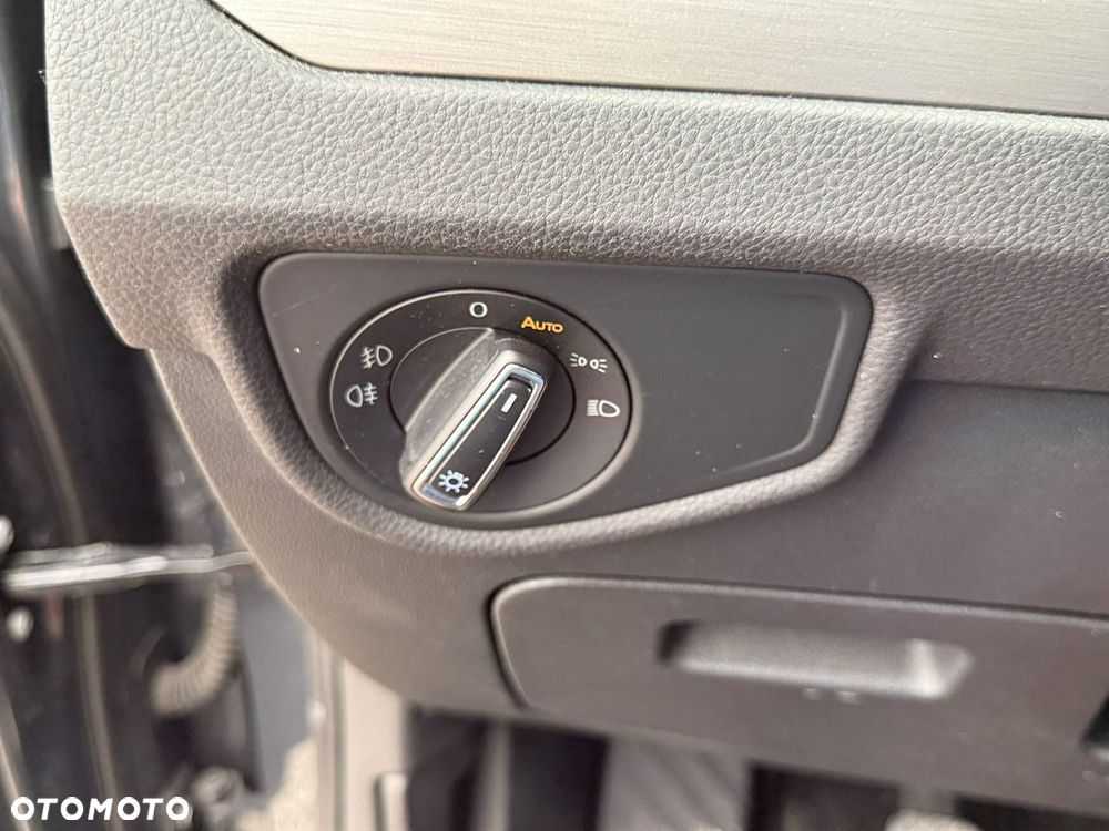 Volkswagen Touran 1.5 TSI EVO Comfortline - 27