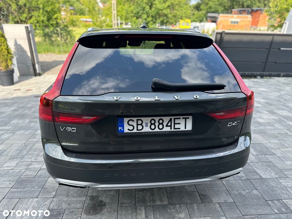 Volvo V90 Cross Country D4 AWD - 25