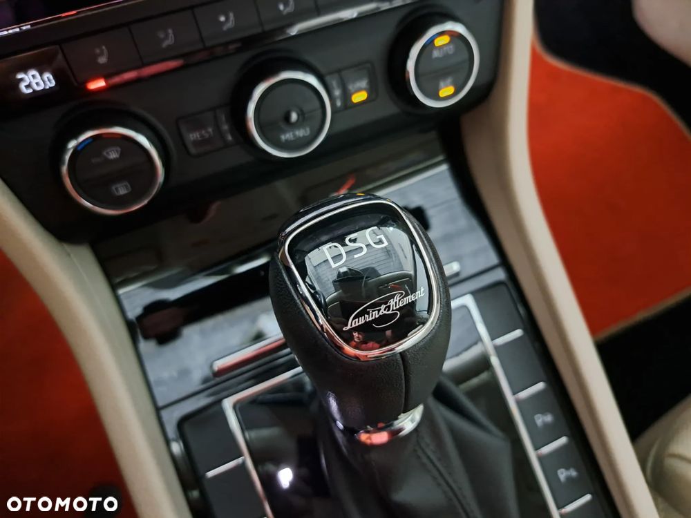 Skoda Superb 2.0 TDI 4x4 L&K DSG - 13