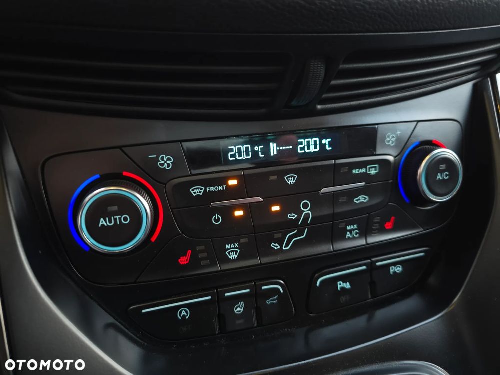 Ford Kuga 2.0 TDCi 4x4 Titanium - 25