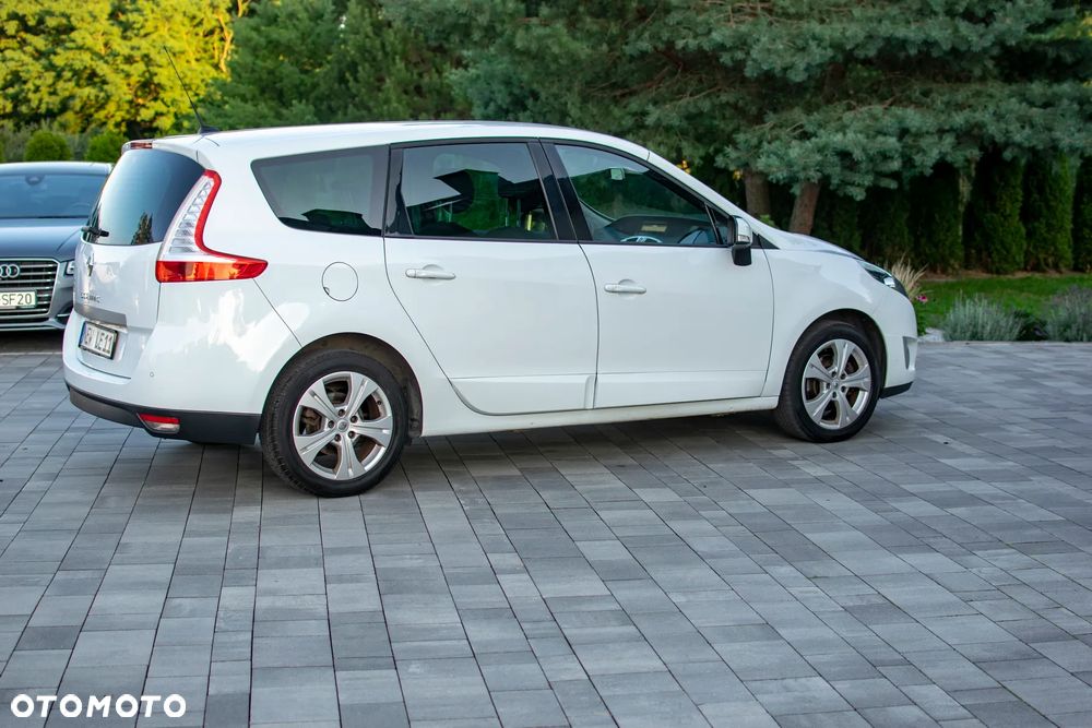 Renault Grand Scenic - 20