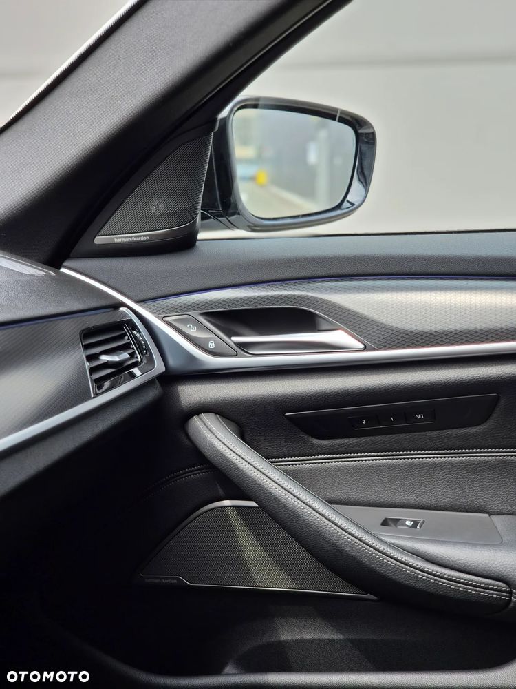 BMW Seria 5 520d MHEV M Sport sport - 12
