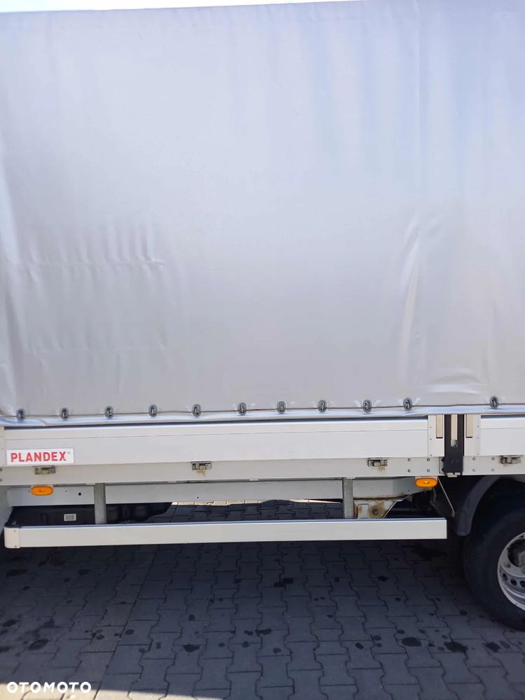 Mercedes-Benz sprinter - 12