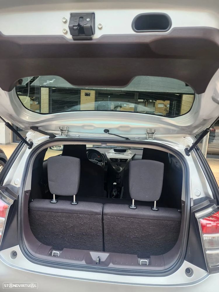 Toyota iQ 1.0 - 3