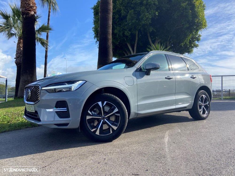 Volvo XC 60 2.0 T6 PHEV Core AWD - 28