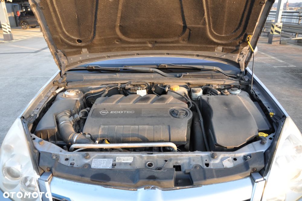 Opel Vectra 1.9 CDTI DPF Cosmo - 10